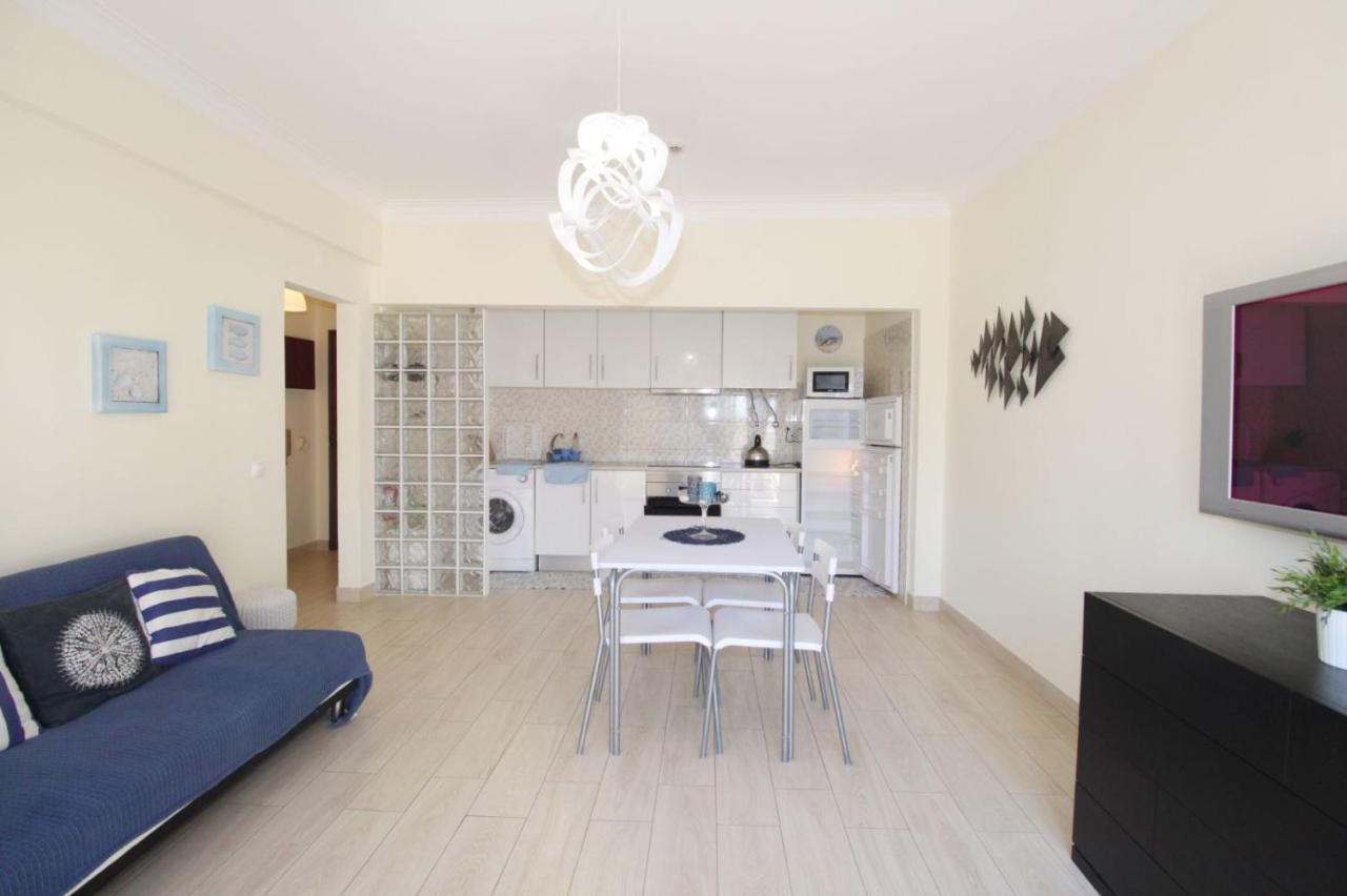 Solmonte White And Blue Apartment Портиман Екстериор снимка