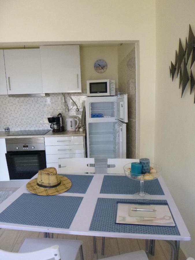 Solmonte White And Blue Apartment Портиман Екстериор снимка